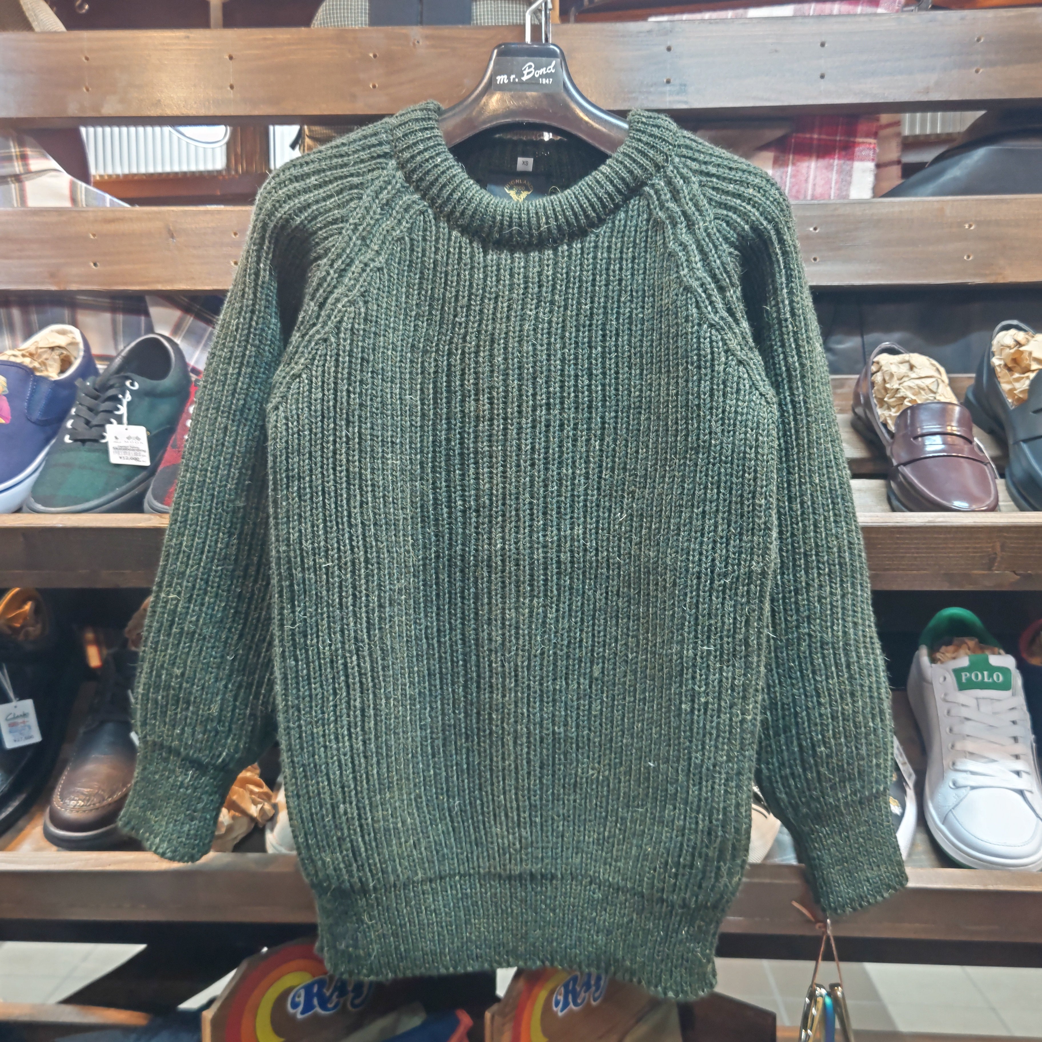 Fisherman Sweater = 100% british wool =