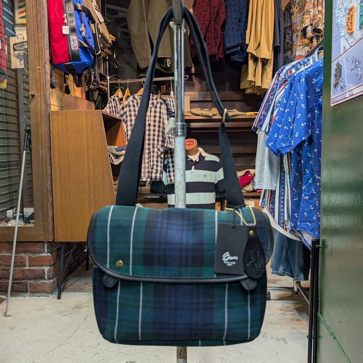Avon　= lochcarron 100% scottish wool fabric  =
